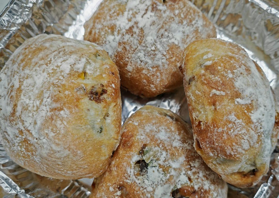 牛肉罗勒叶恰巴塔