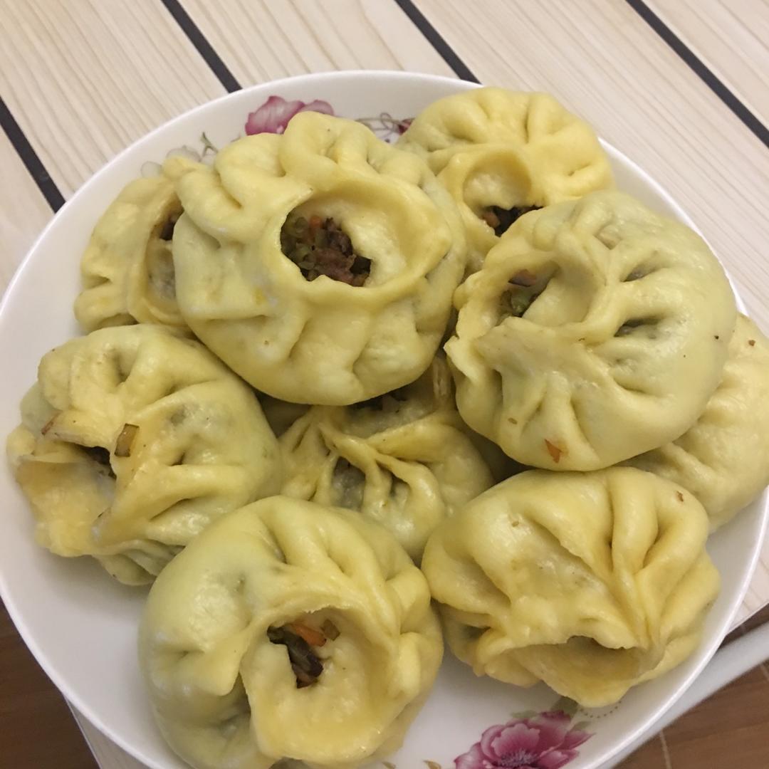 肉末豆角玉米面包子