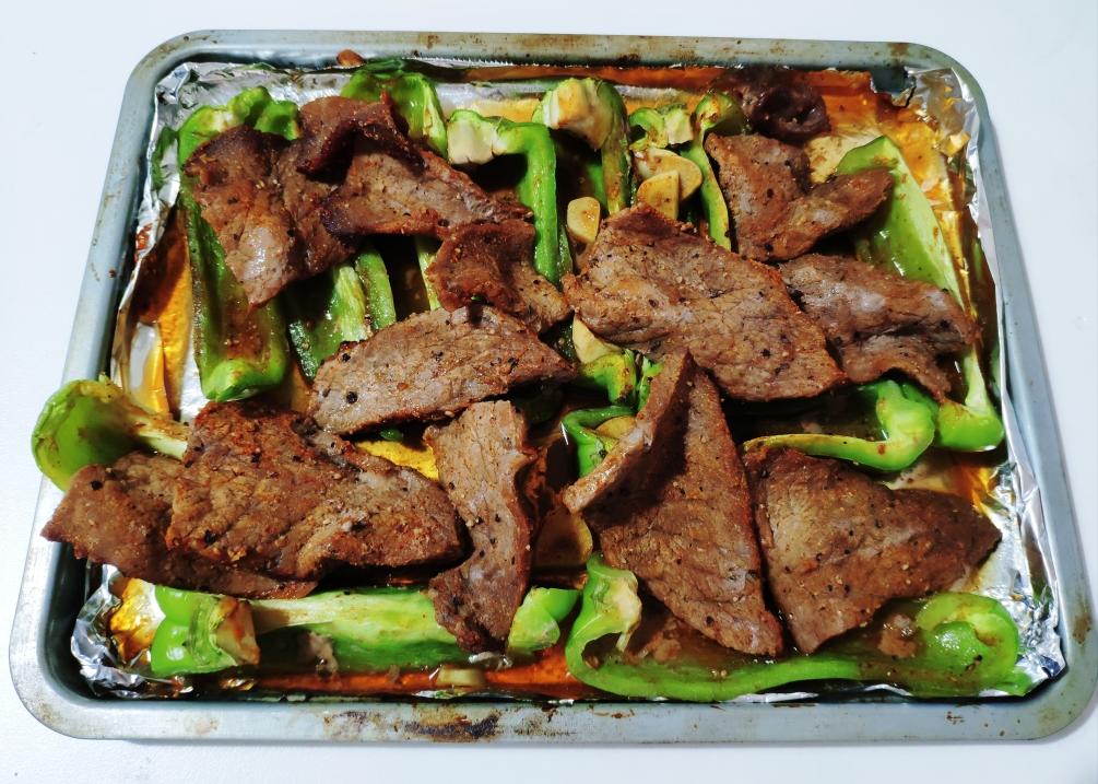 烤箱美食--350大卡的青椒烤牛肉的做法