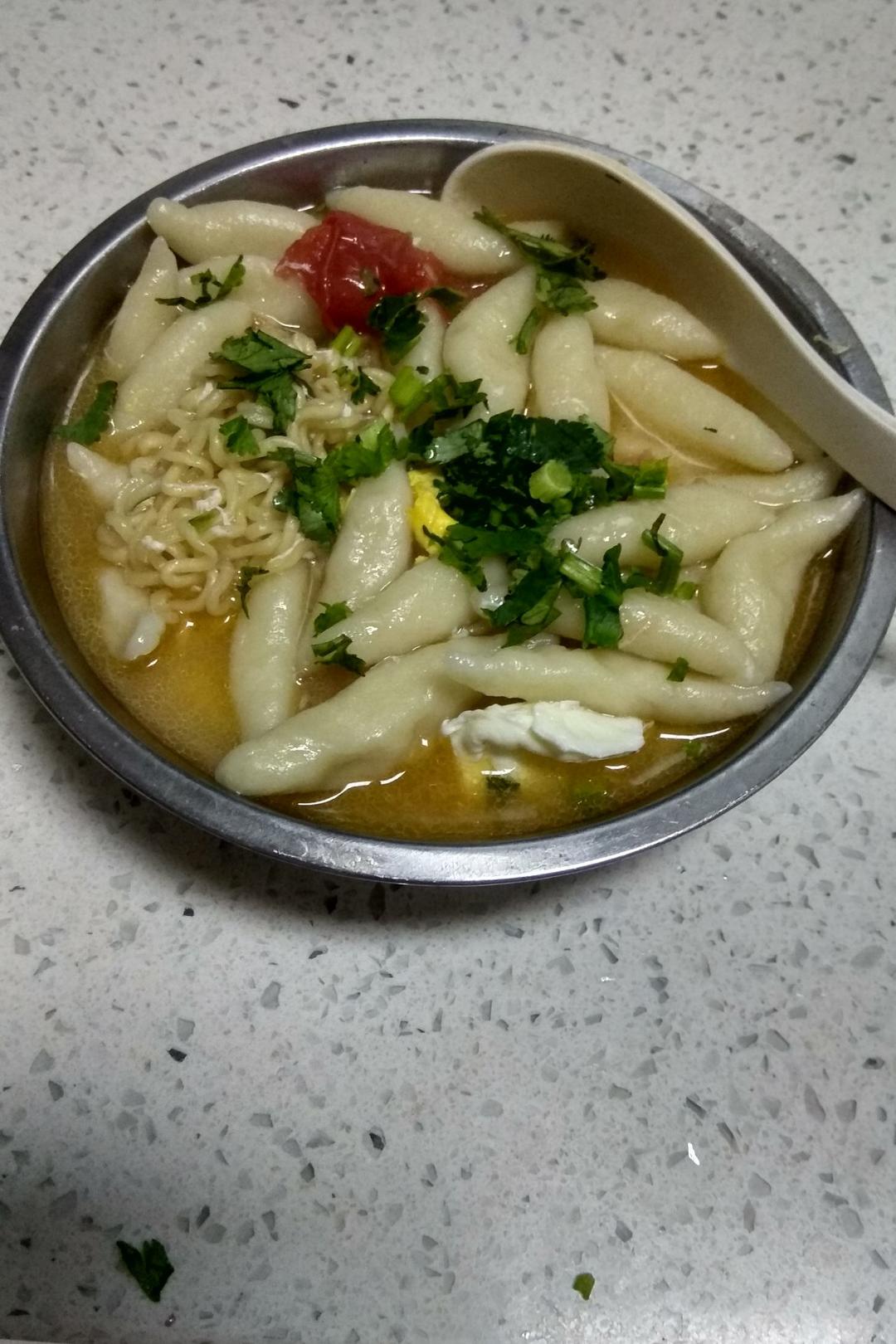 洋芋鱼鱼面