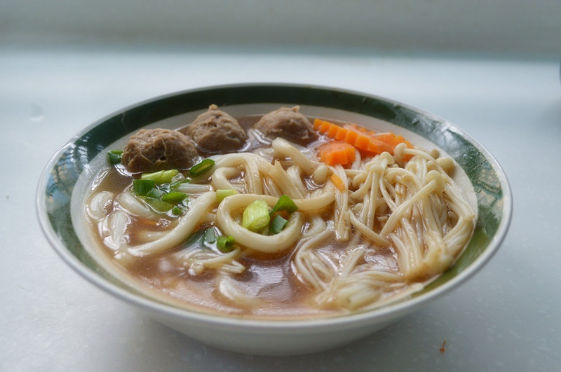 丝瓜牛肉丸粿条汤