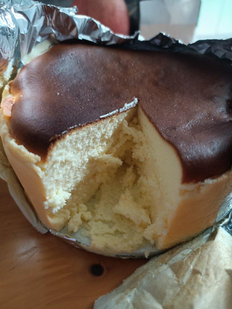 独家配方  |  小岛老师为大家重现蛋糕芝士界圣品 “西班牙圣塞巴斯蒂安芝士蛋糕”