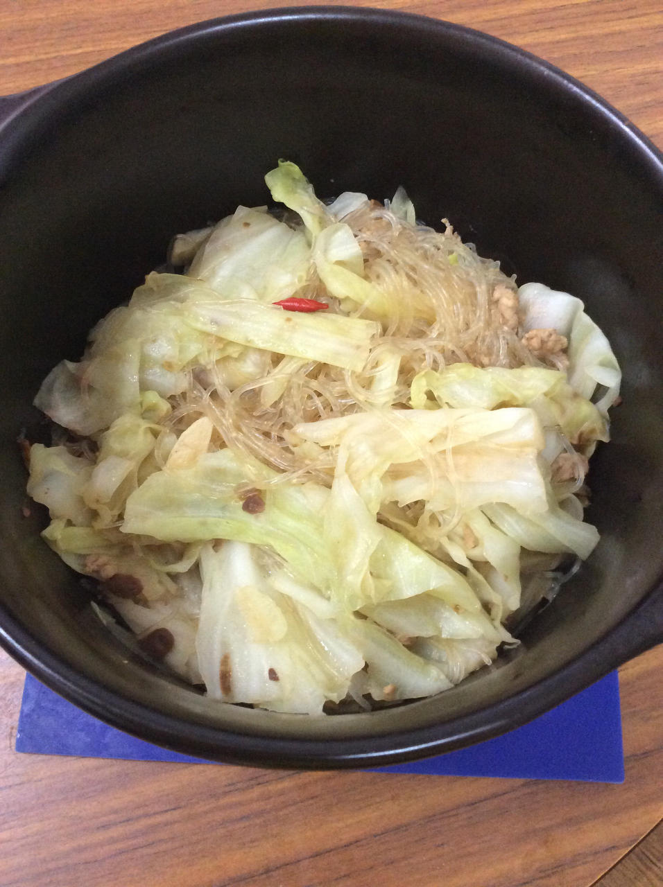 肉末包菜粉丝煲