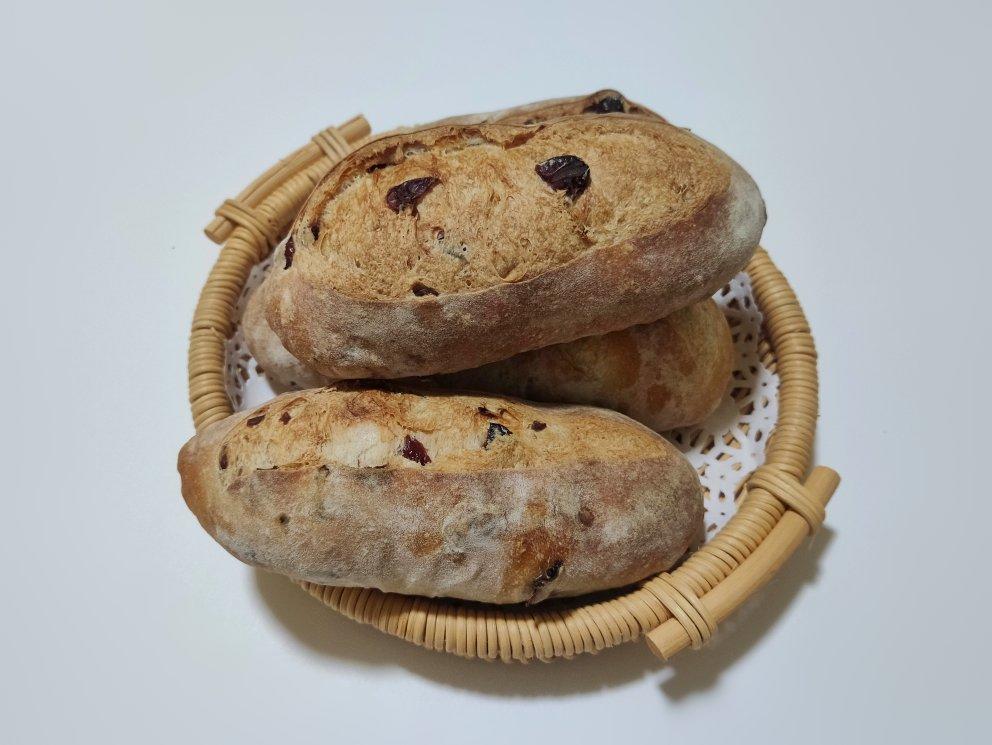 易上手的硬欧 黑麦碧根果面包