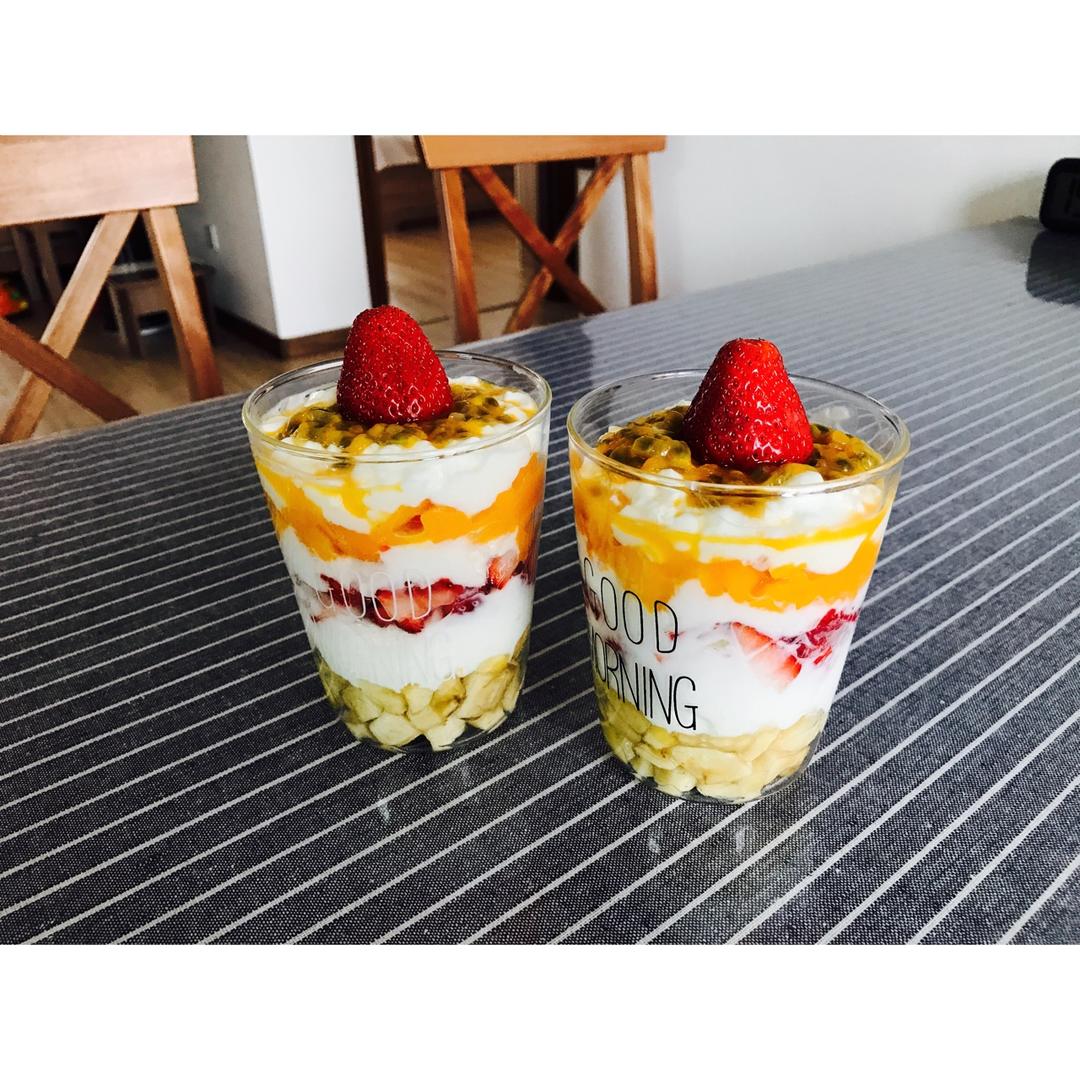 【酸奶杯】