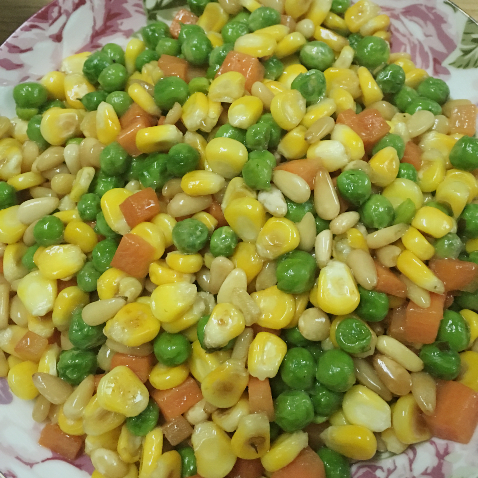 松仁玉米