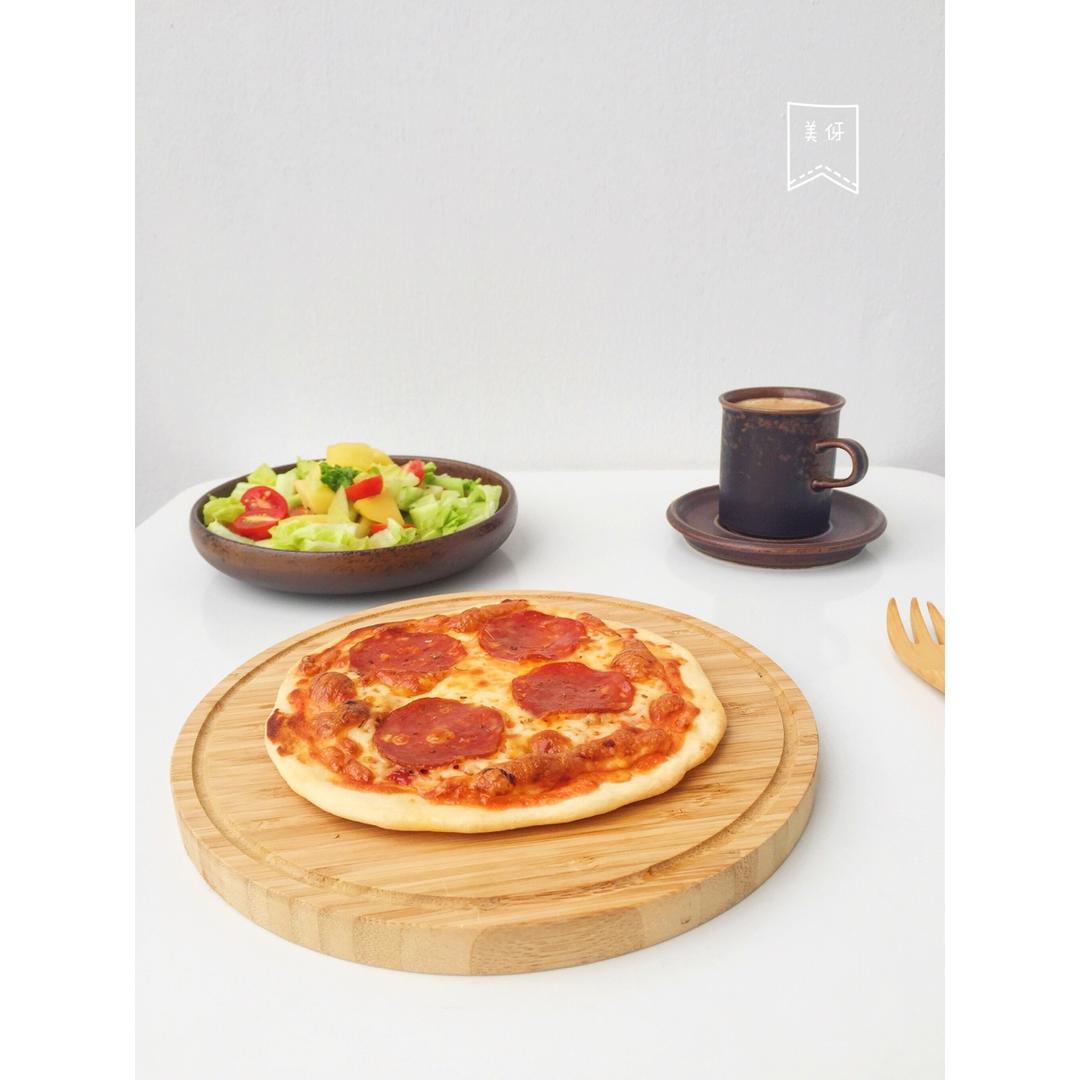 萨拉米薄底披萨 Salami Pizza