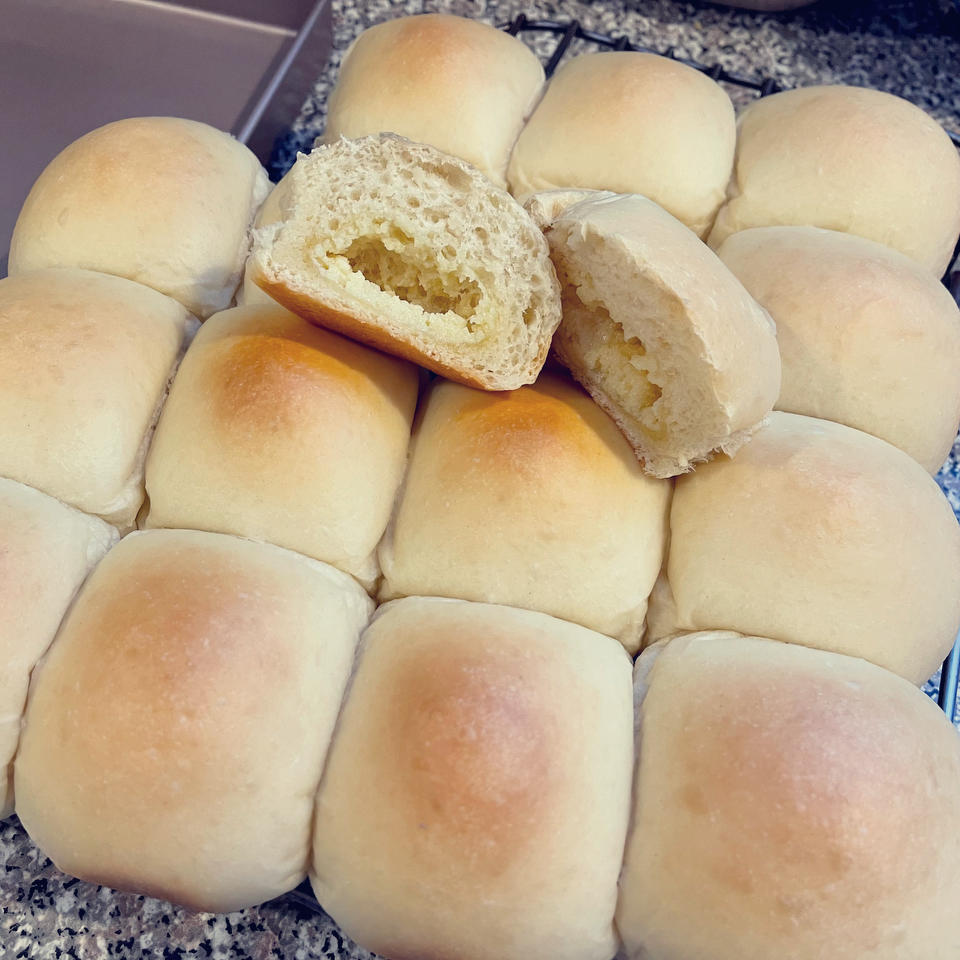 如云朵般☁️ 软白淡奶油餐包｜消耗淡奶油