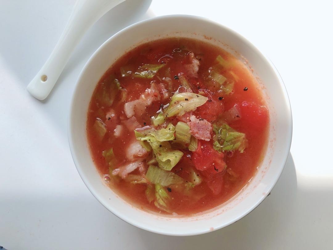 5分钟快手早餐「番茄蔬菜浓汤」补充维C