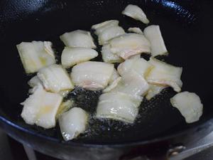 肉嫩菜鲜的青笋木耳炒肉的做法 步骤5