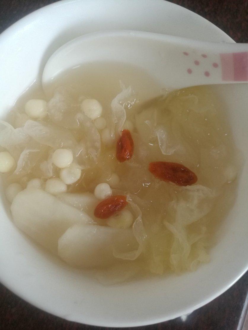 素食•冰糖活耳（新鲜银耳）