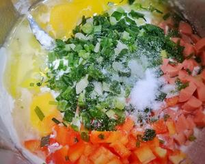 葱花火腿鸡蛋煎饼＋小米地瓜粥的做法 步骤1