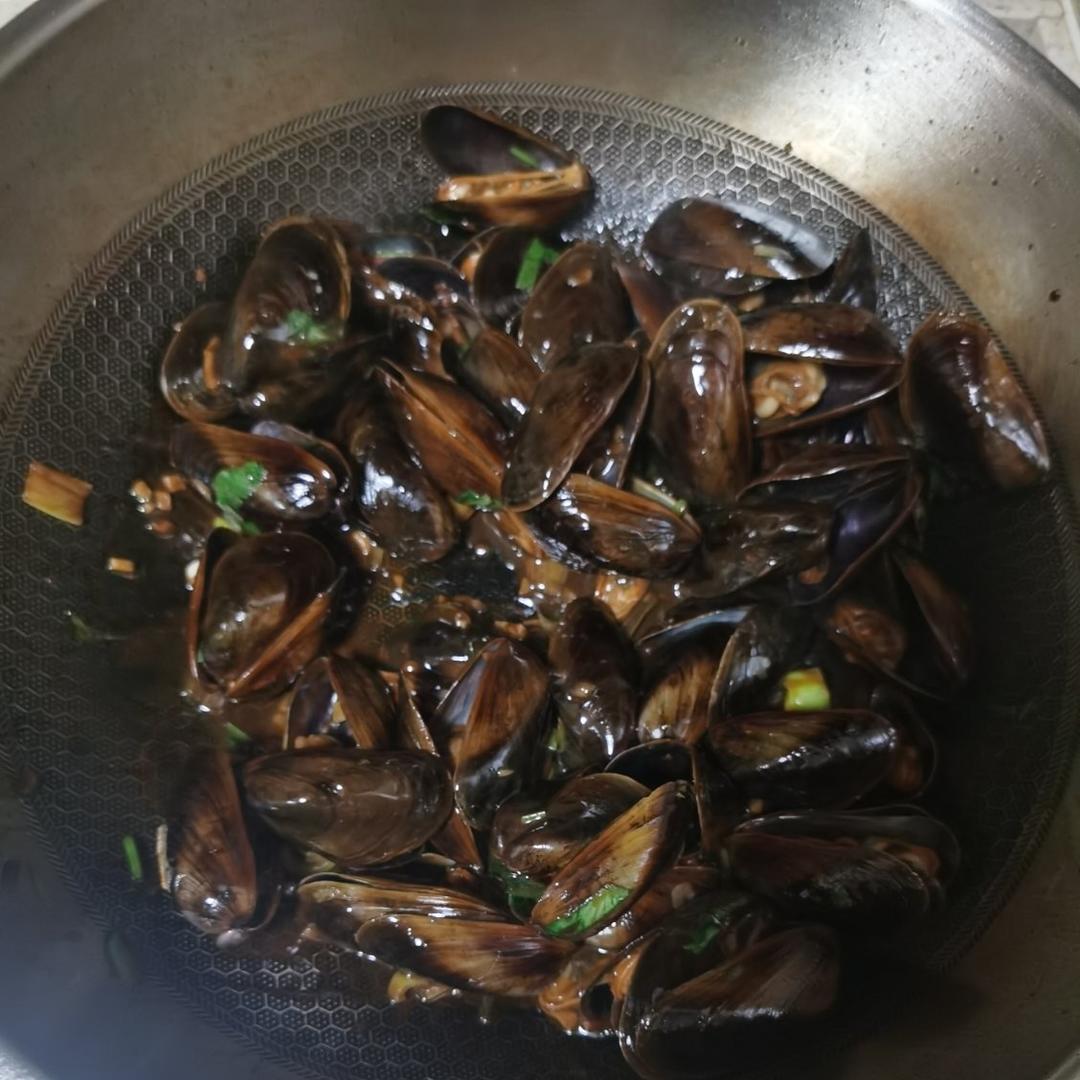 葱炒花蛤