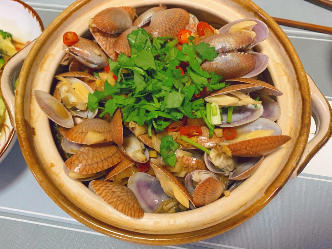 蒜蓉粉丝花甲的做法 步骤7