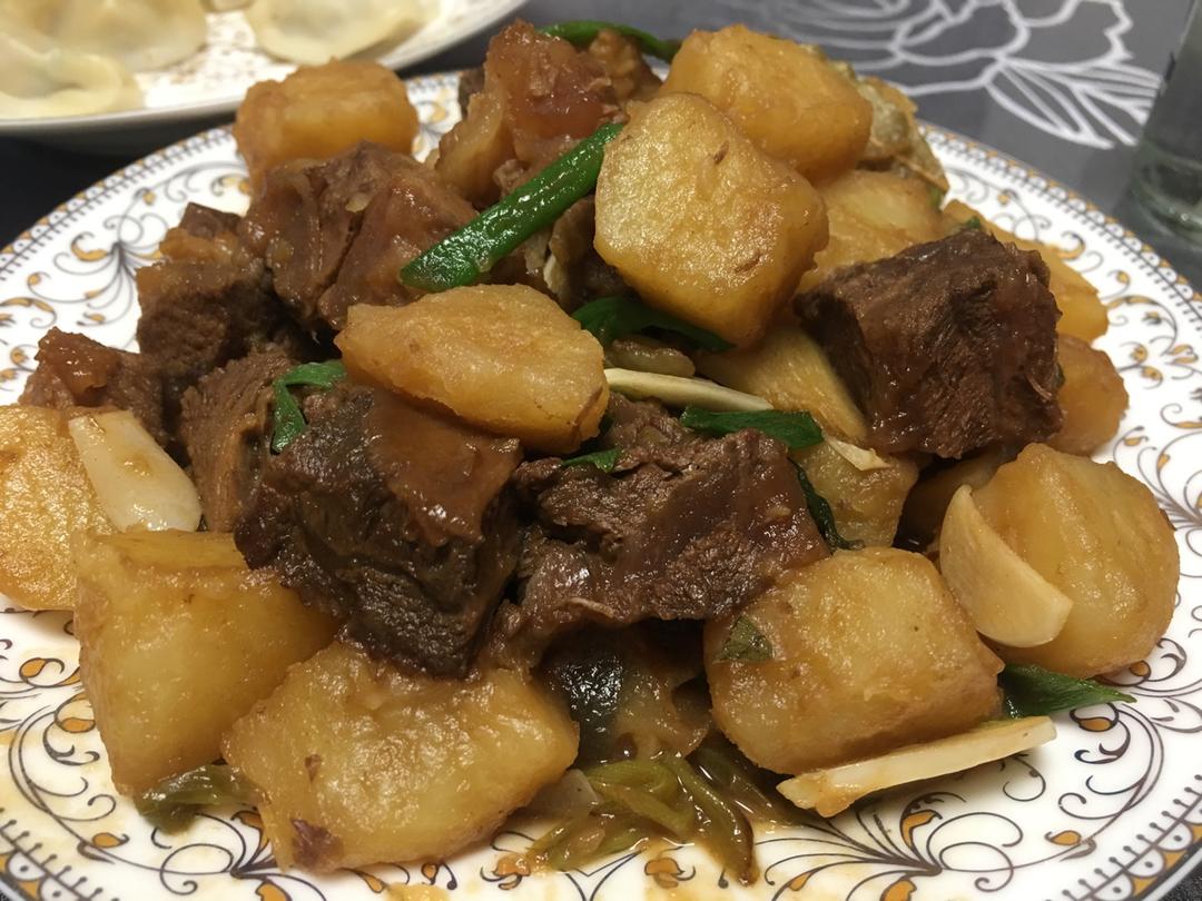 土豆炖牛肉