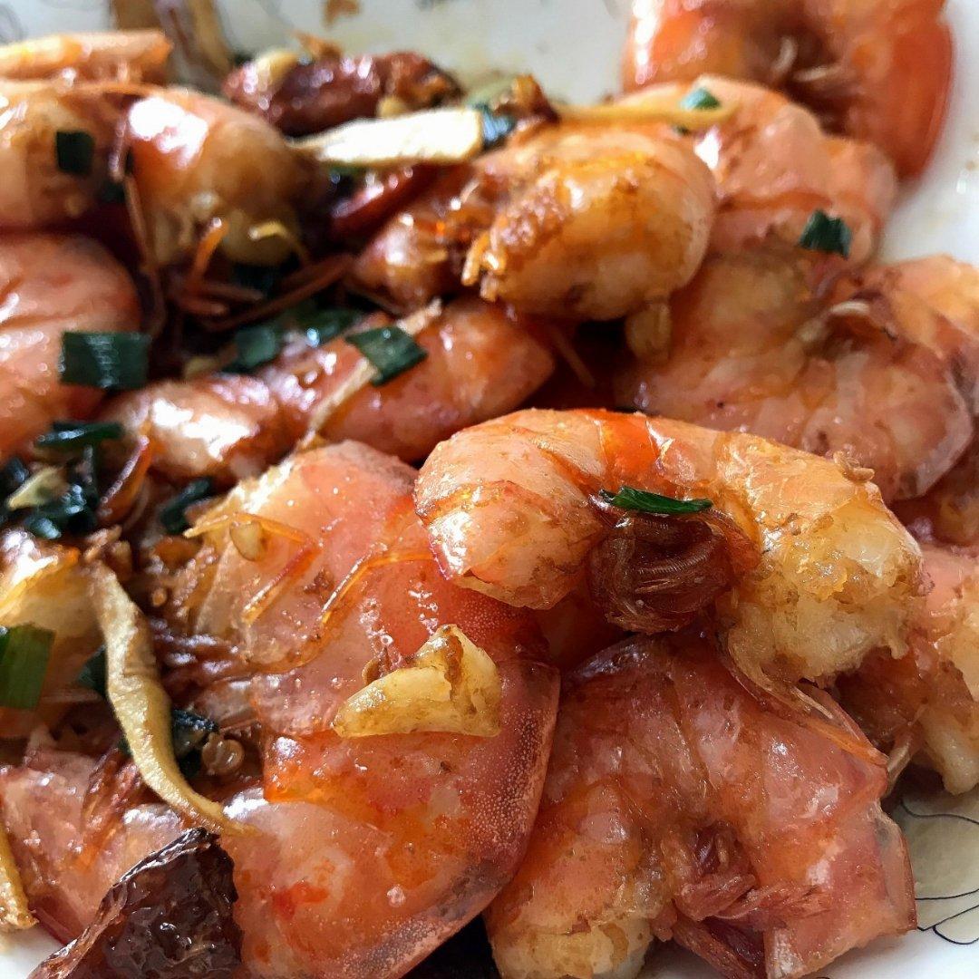 酥脆到可以连壳一起吃的香辣炸虾