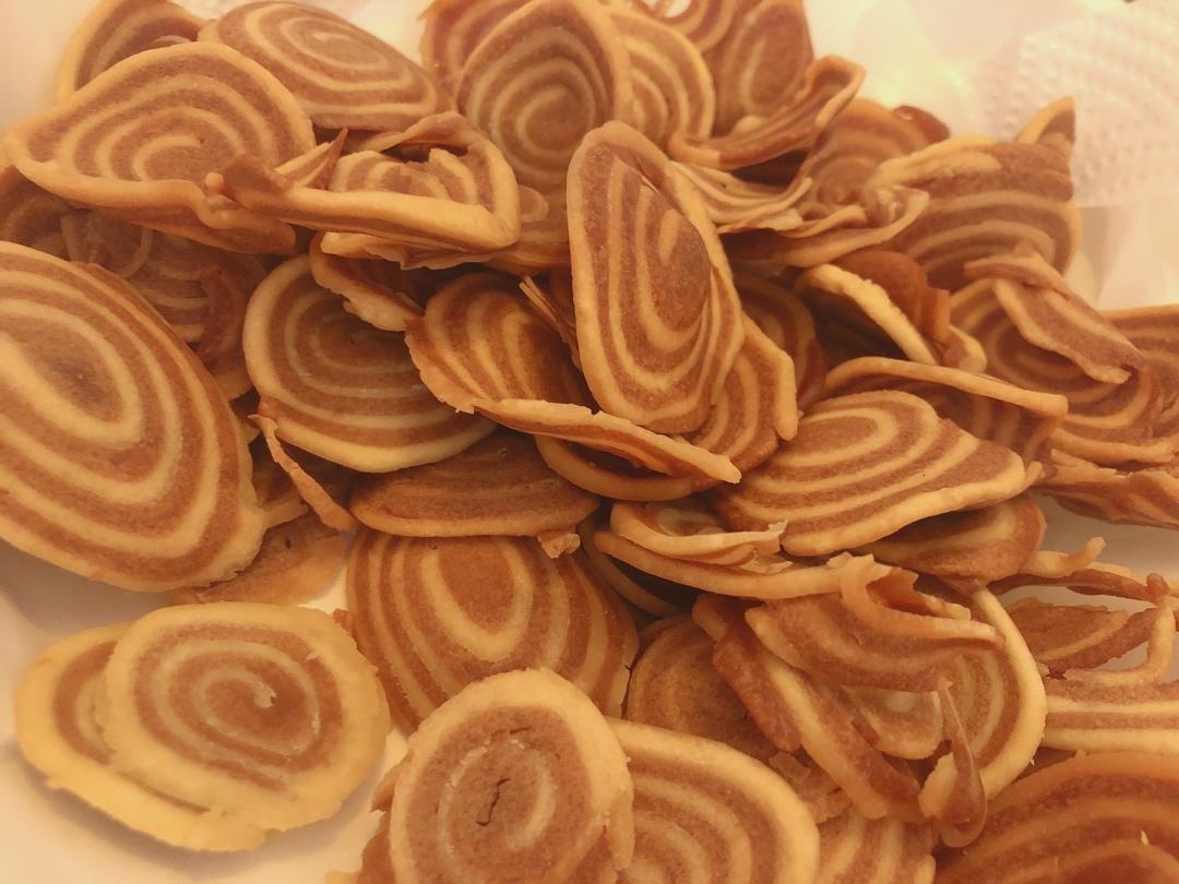 炸猫耳朵牛耳朵零食年货猪耳朵