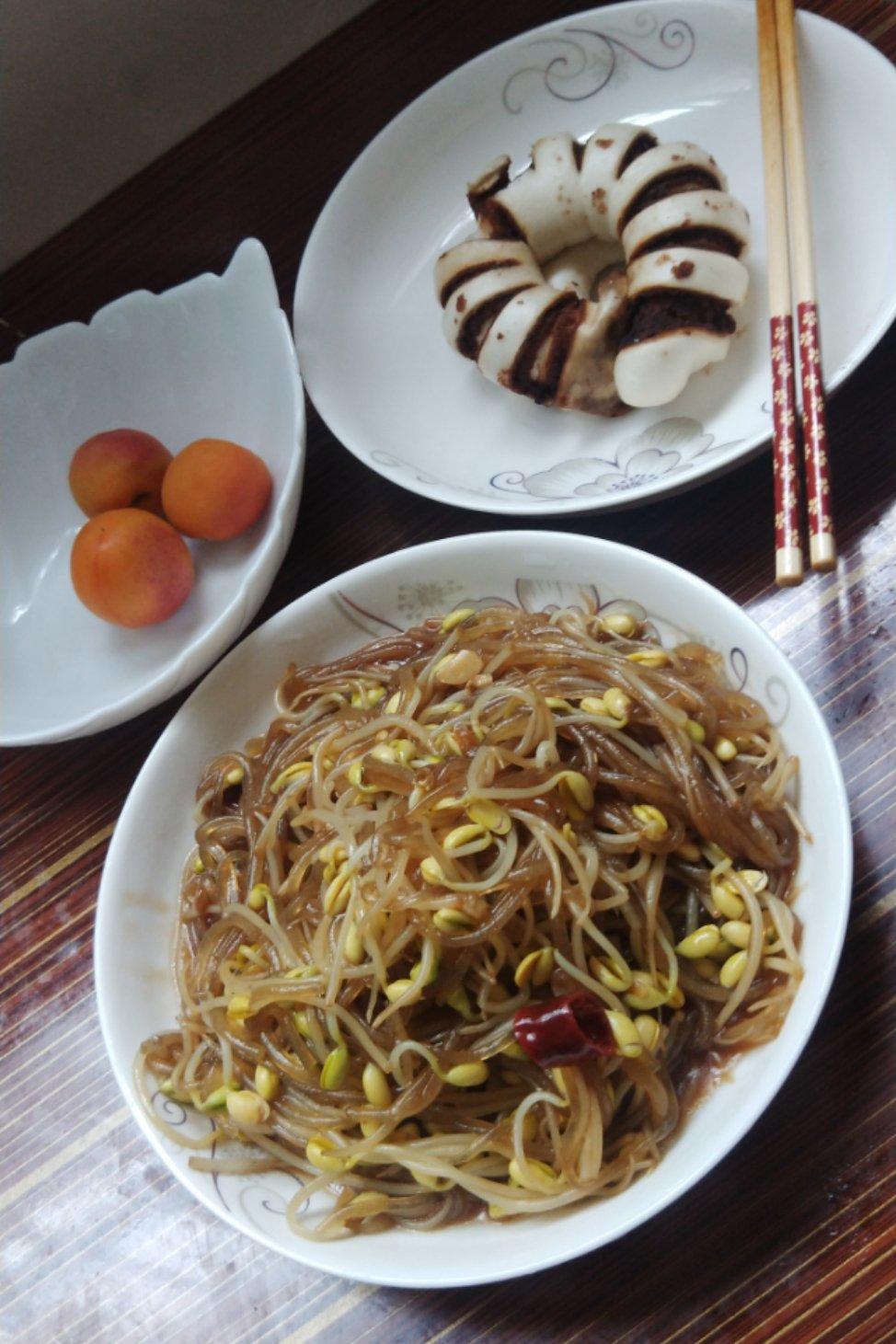 豆芽炒粉丝