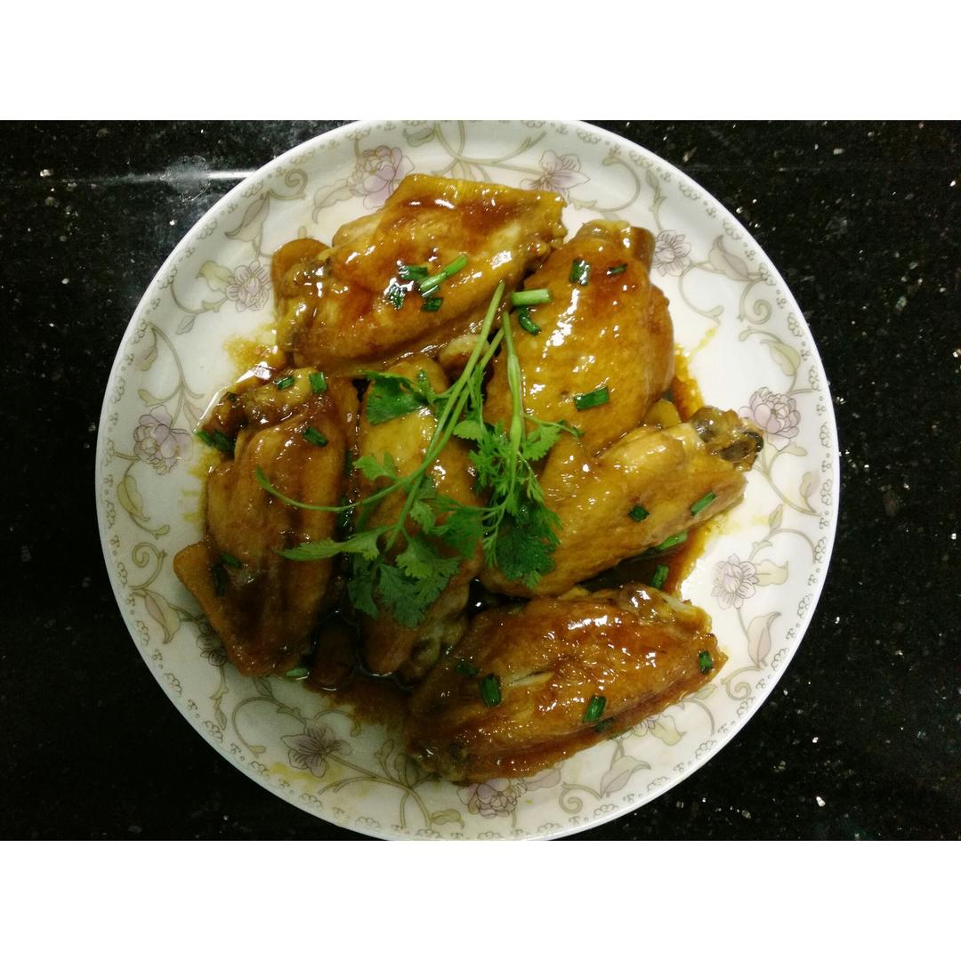 蒜香蚝油鸡翅中