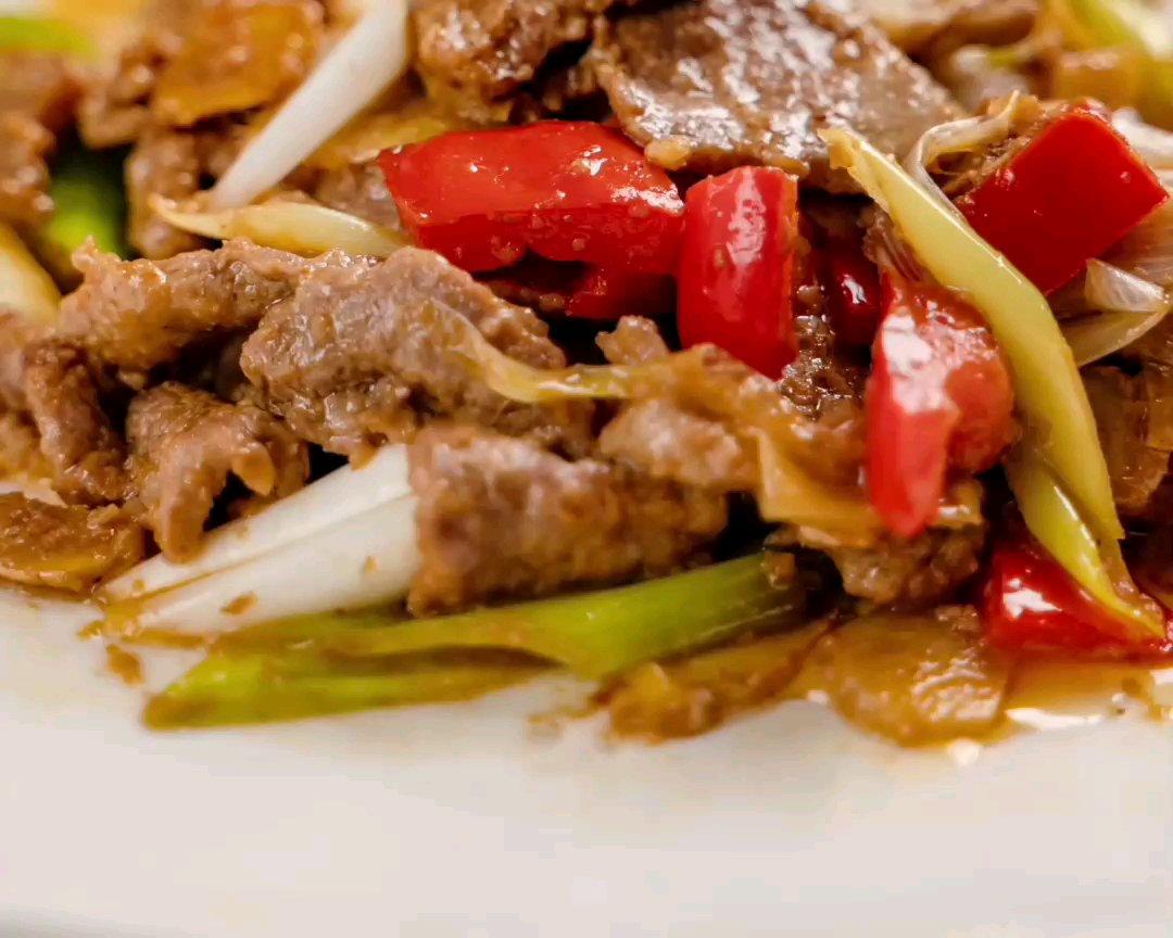 超级下饭的葱爆牛肉，极品家常菜，一口一口根本停不下来