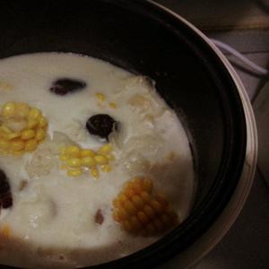 香浓牛奶玉米汤的做法 步骤3