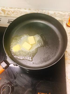 黄油松茸的做法 步骤5