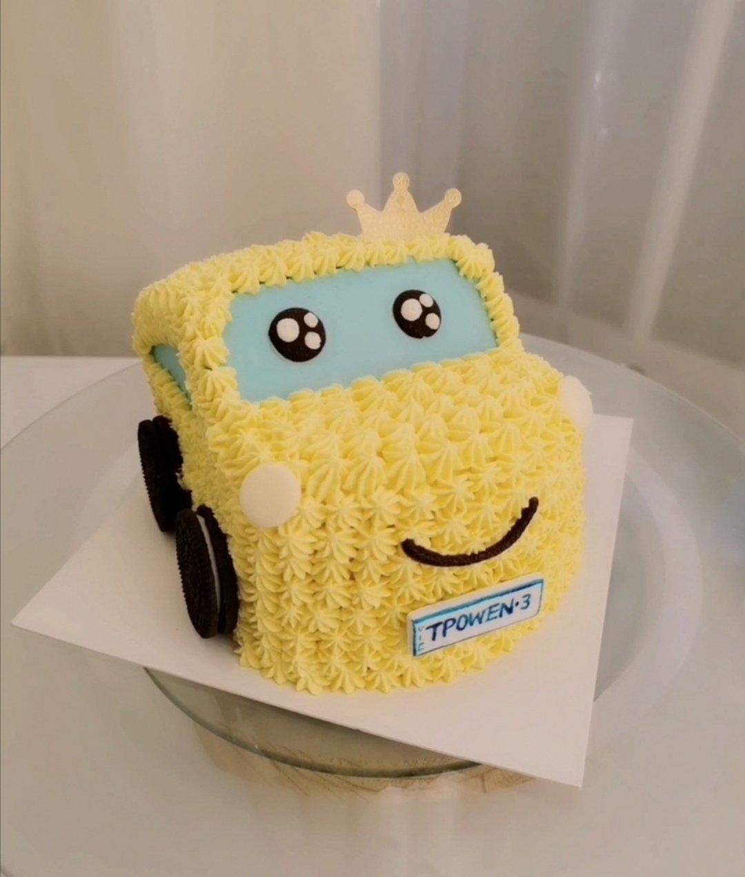 esasweet做的鲜奶油小车蛋糕