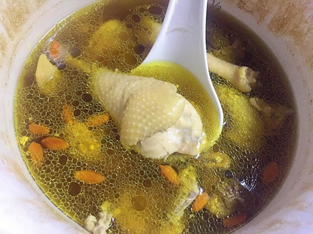 姬松茸沙参炖鸡汤