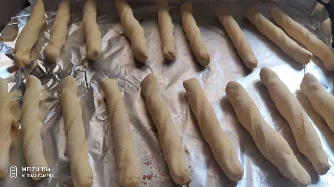 适合5到6个月小宝宝的磨牙棒，无油无蛋黄无糖，硬性饼干