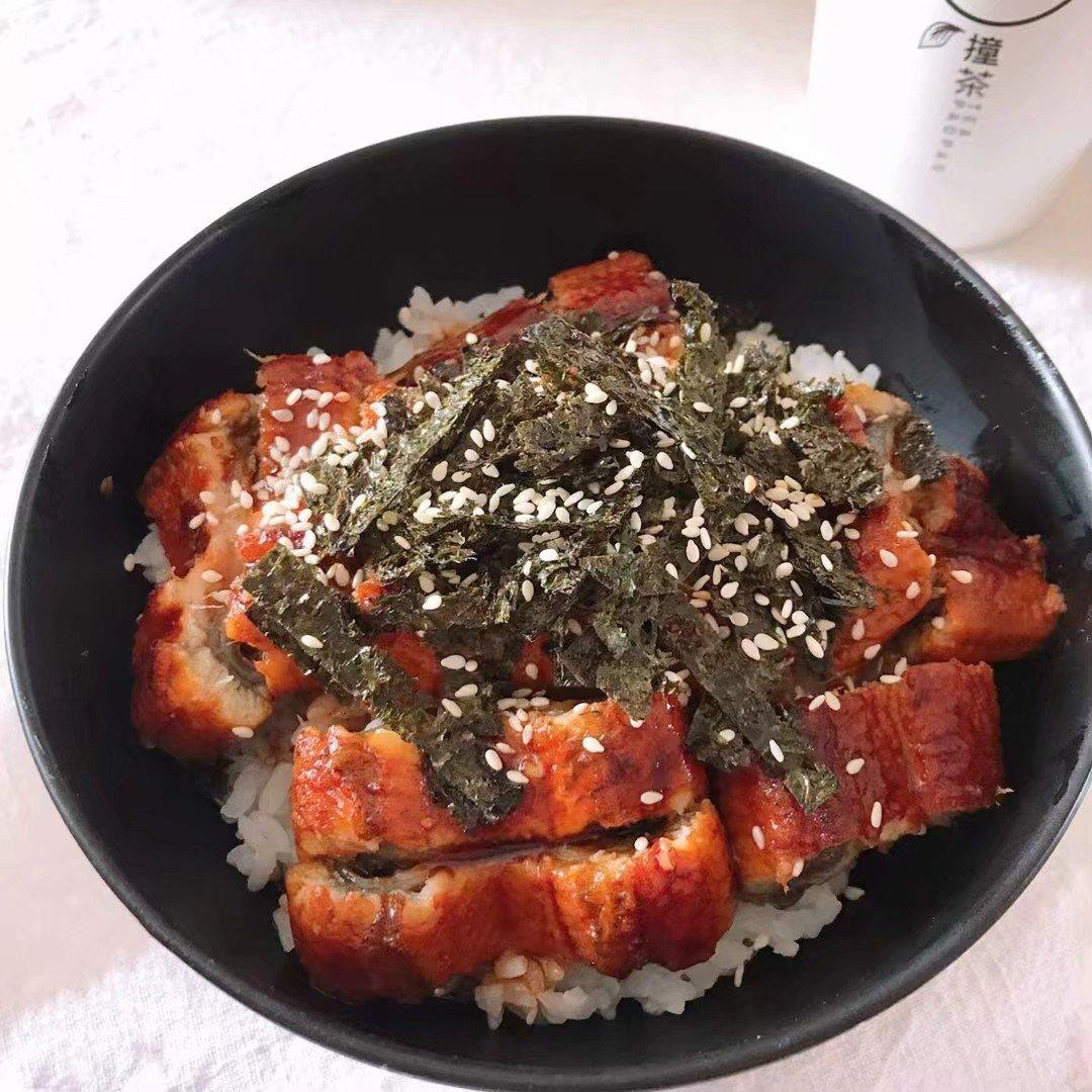 蒲烧鳗鱼饭
