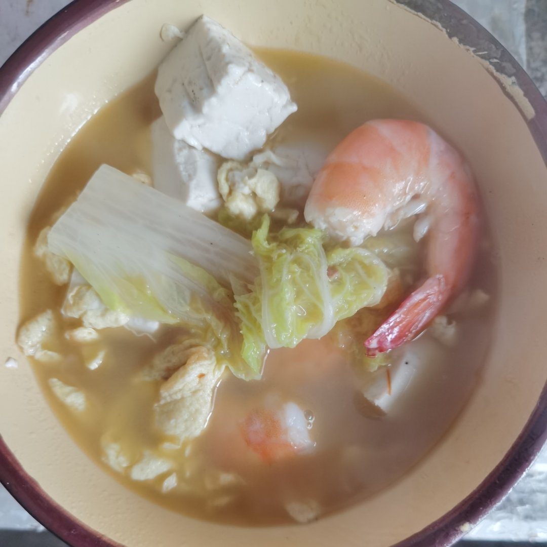 冬天暖乎乎的鲜虾豆腐汤