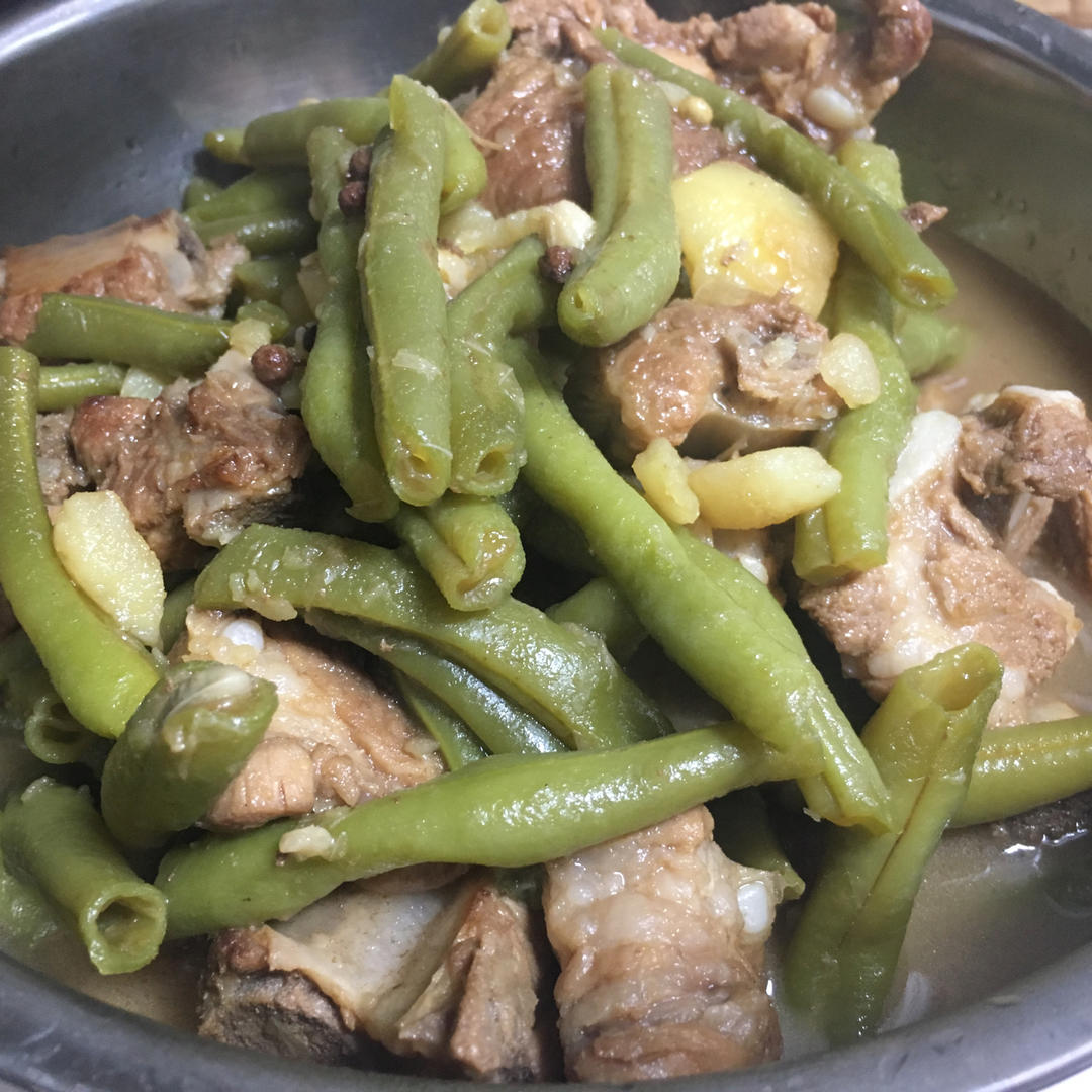 正宗排骨豆角土豆