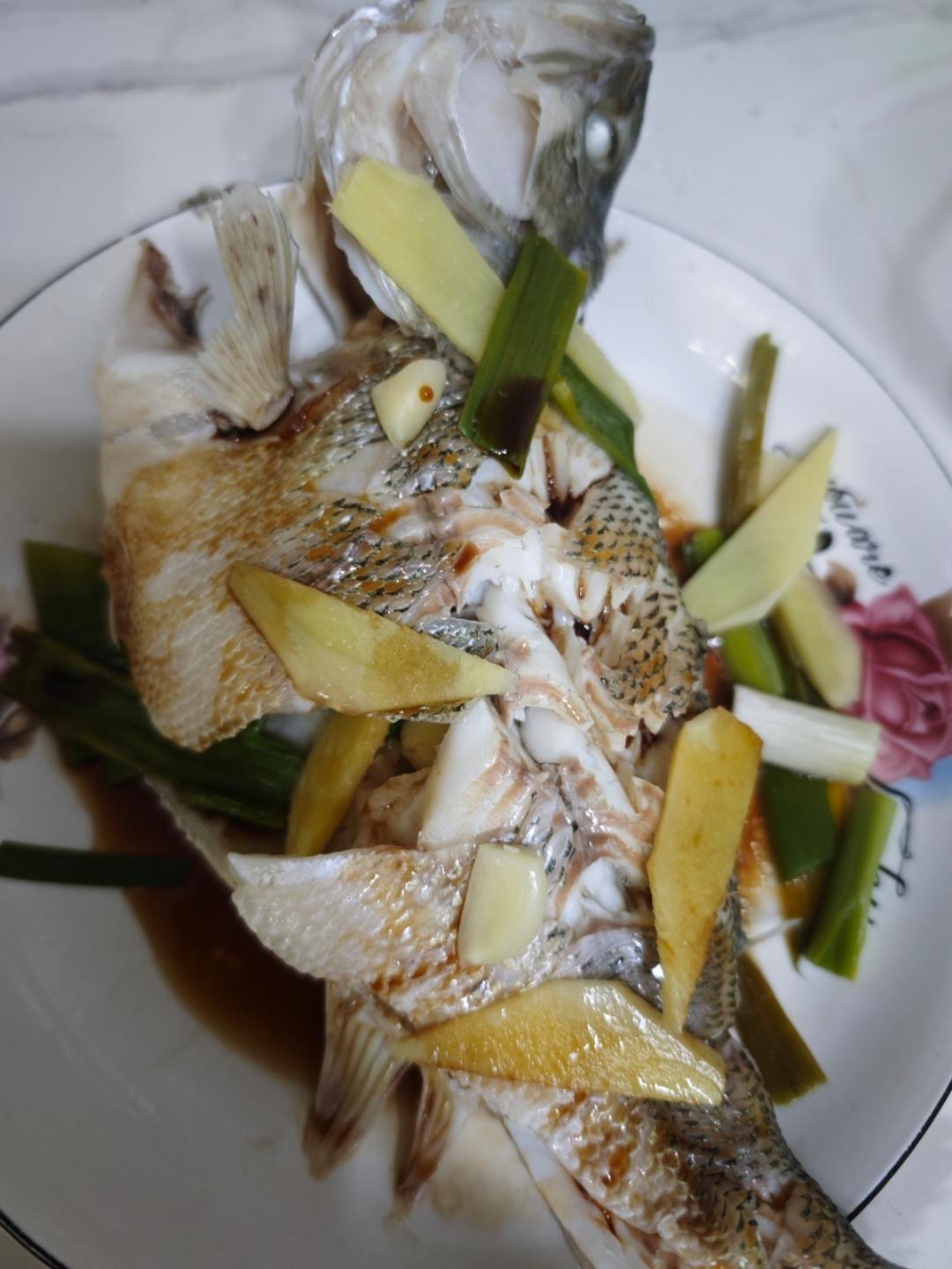 清蒸鲈鱼