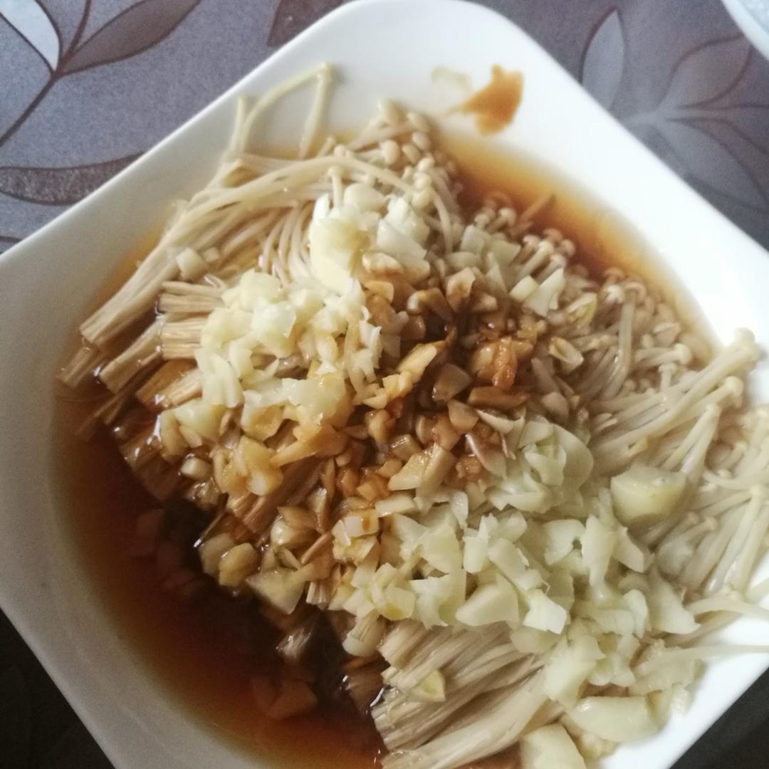 蒜蓉蒸金针菇
