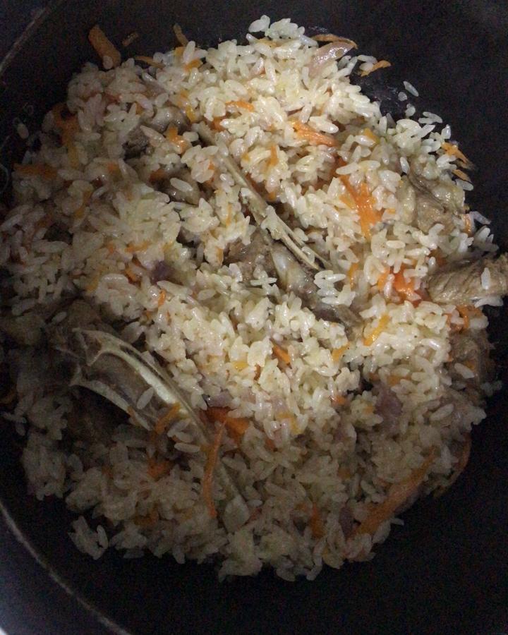 羊肉手抓饭