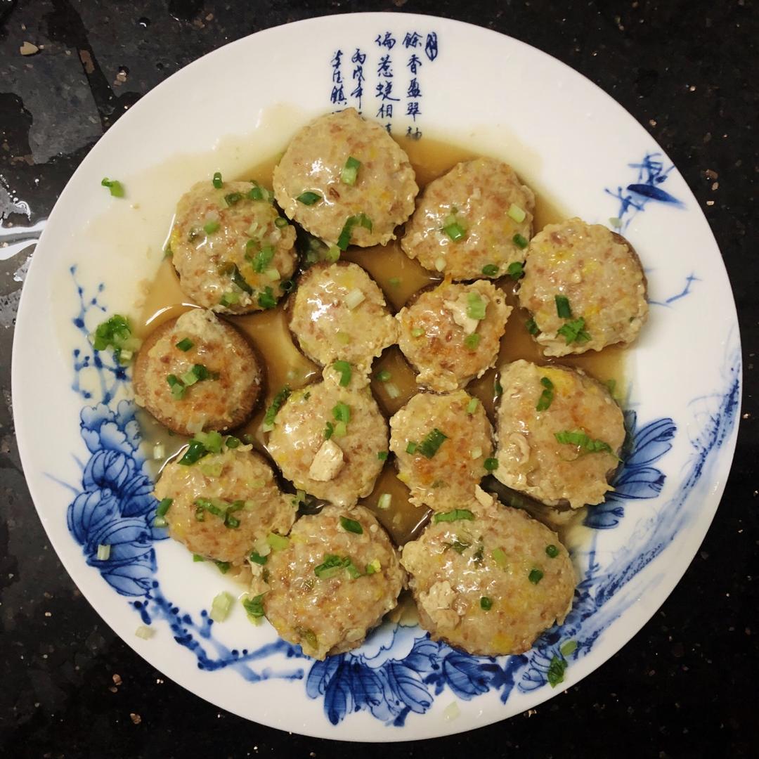 美味的肉酿香菇～～孩子爱吃的下饭菜