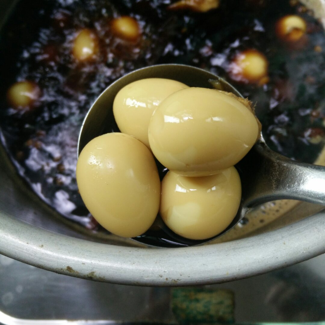 乡巴佬卤蛋