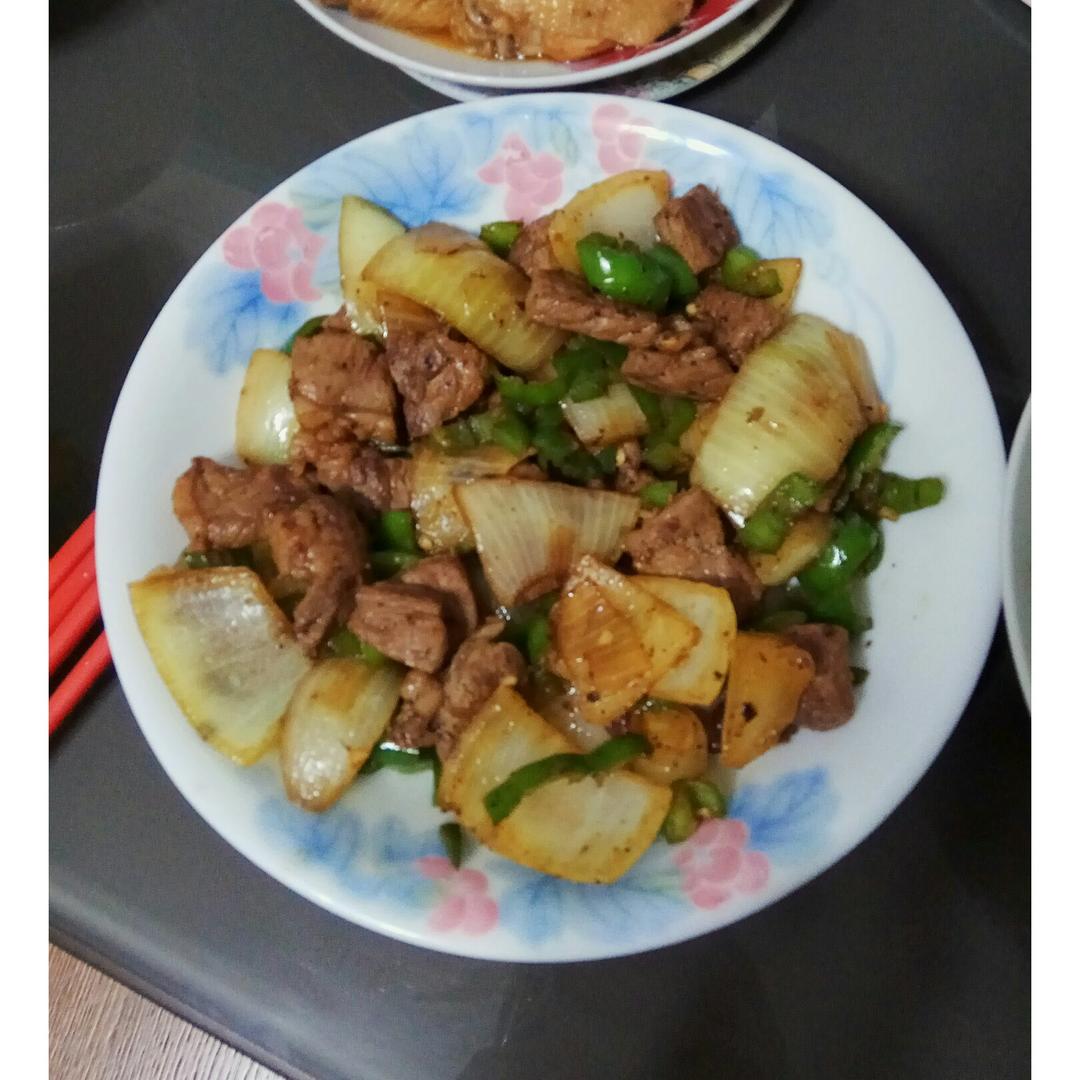 黑椒牛肉粒