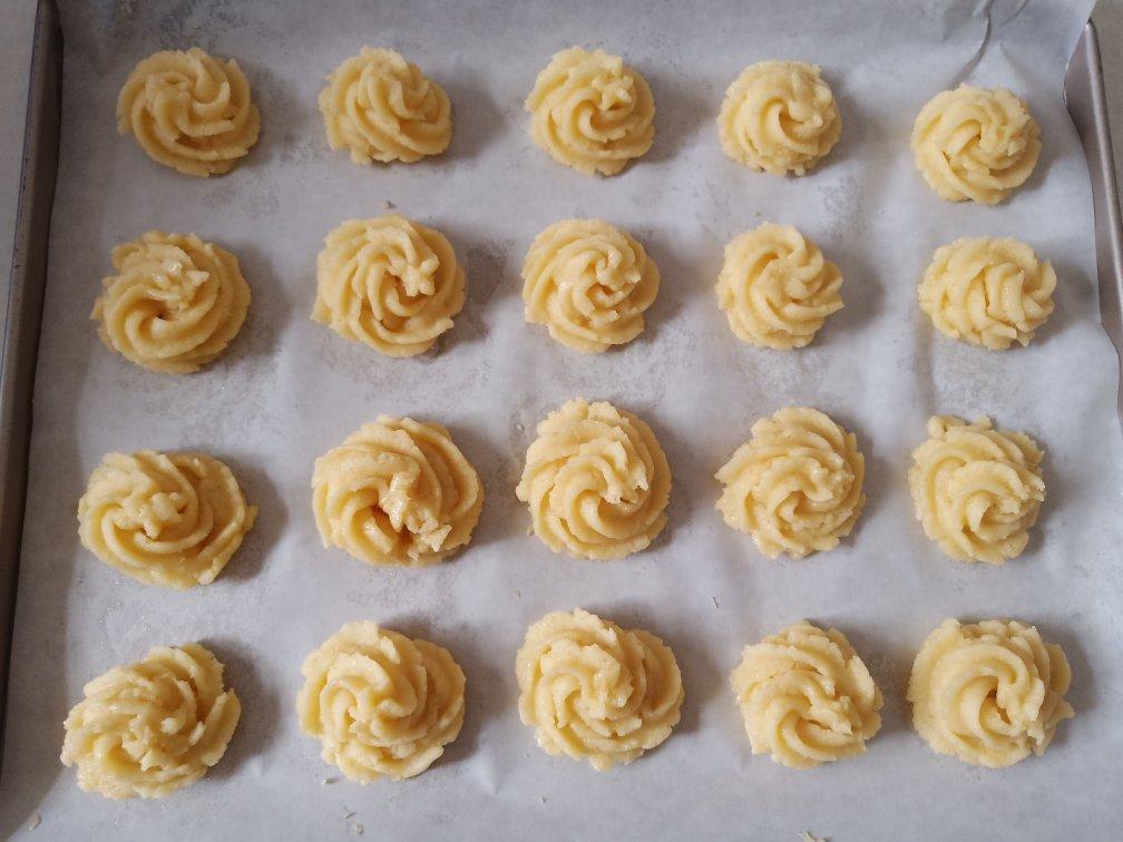 酥到掉渣的零失败黄油曲奇，新手可以一次成功！