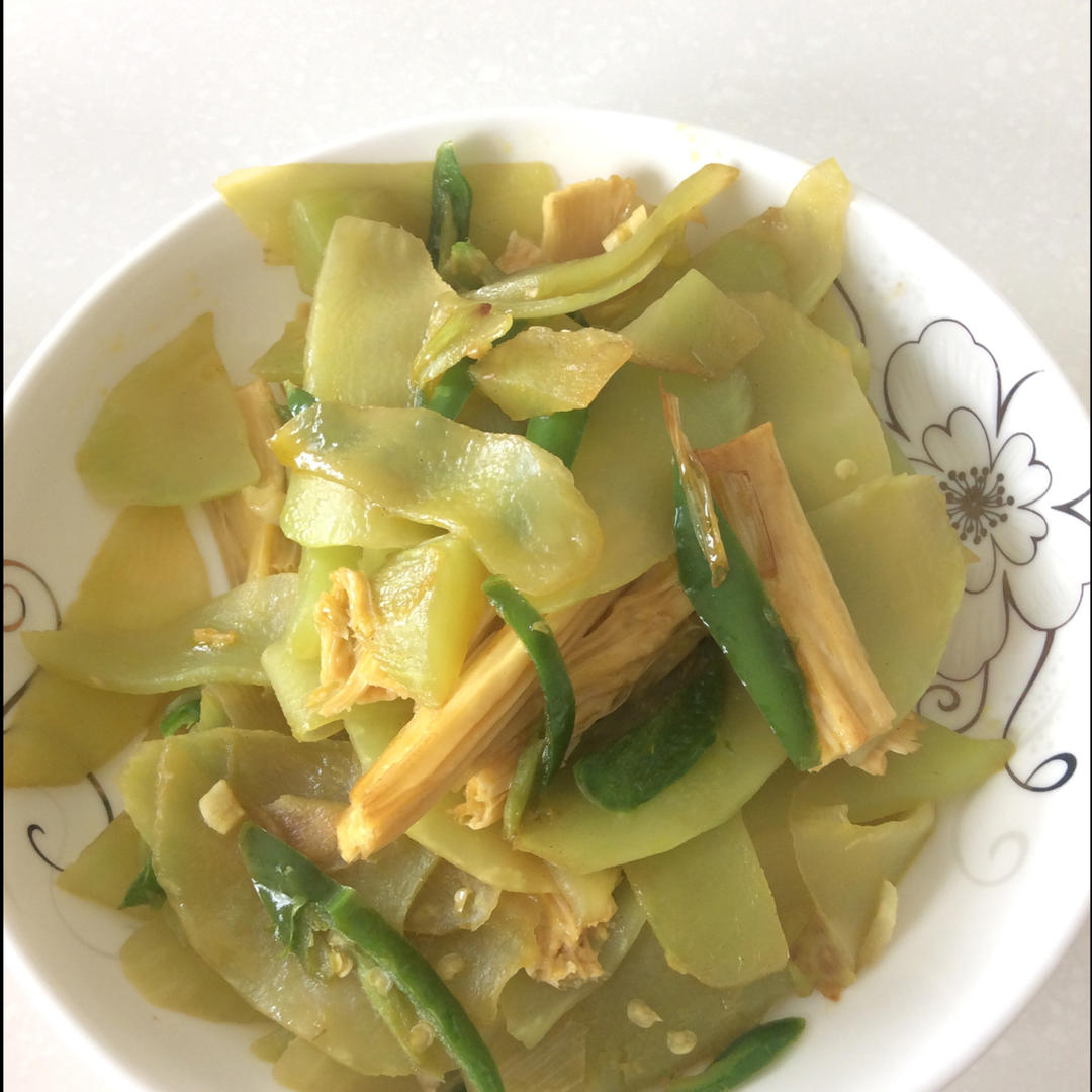 莴笋炒腐竹