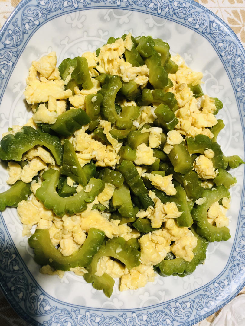 不苦的苦瓜炒鸡蛋