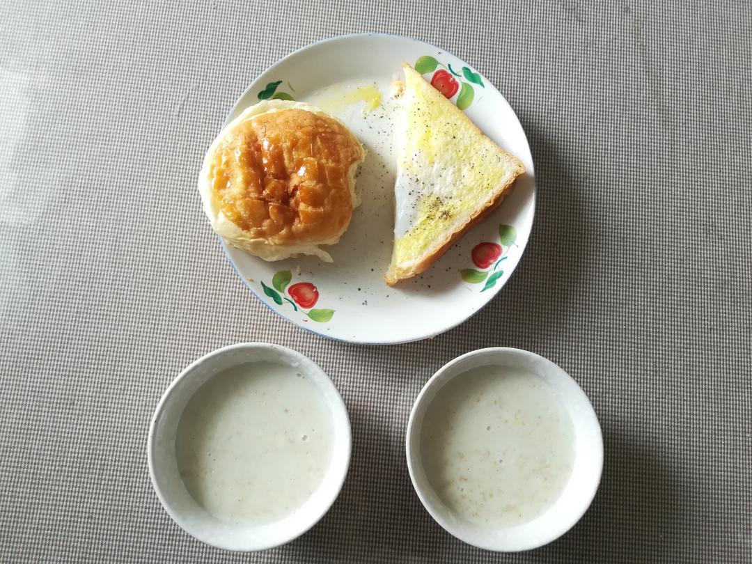 微波炉版鸡蛋吐司