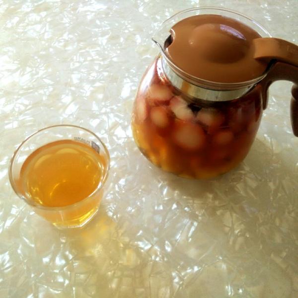 菠萝草莓水果茶