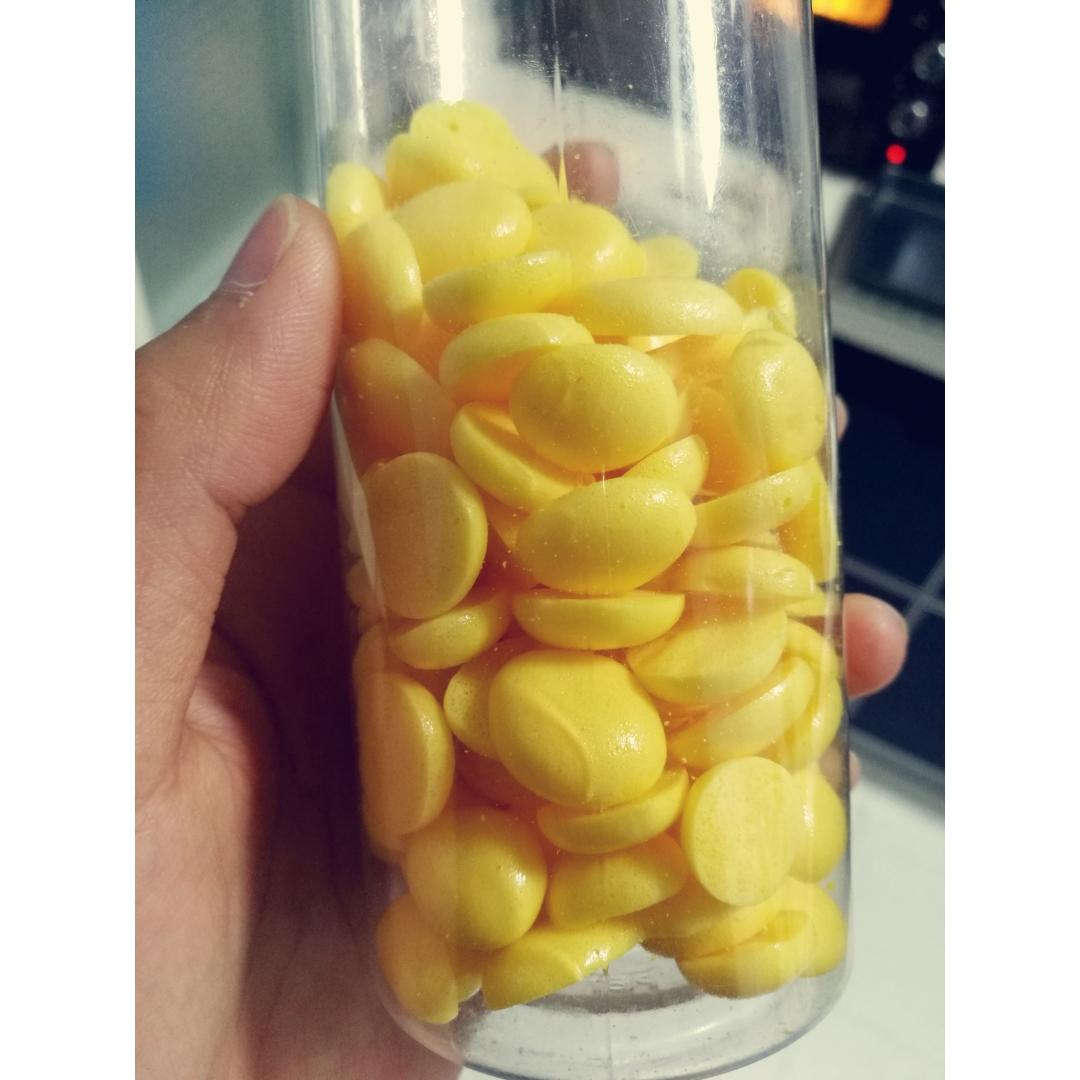 入口即化的无添加蛋黄溶豆