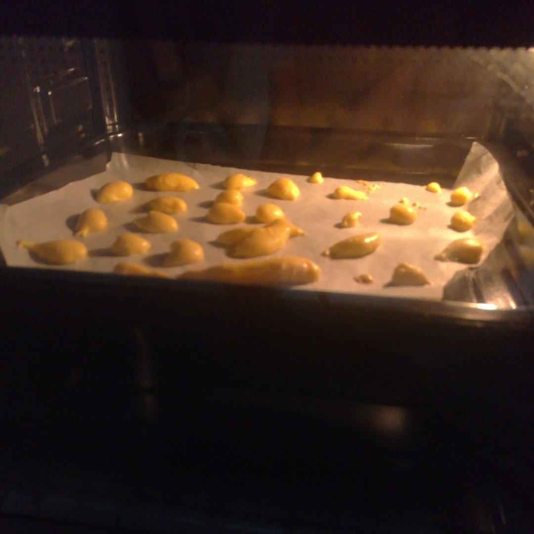 入口即化的无添加蛋黄溶豆