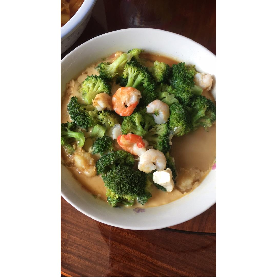 虾仁西兰花豆腐蒸蛋！爆炸好吃！