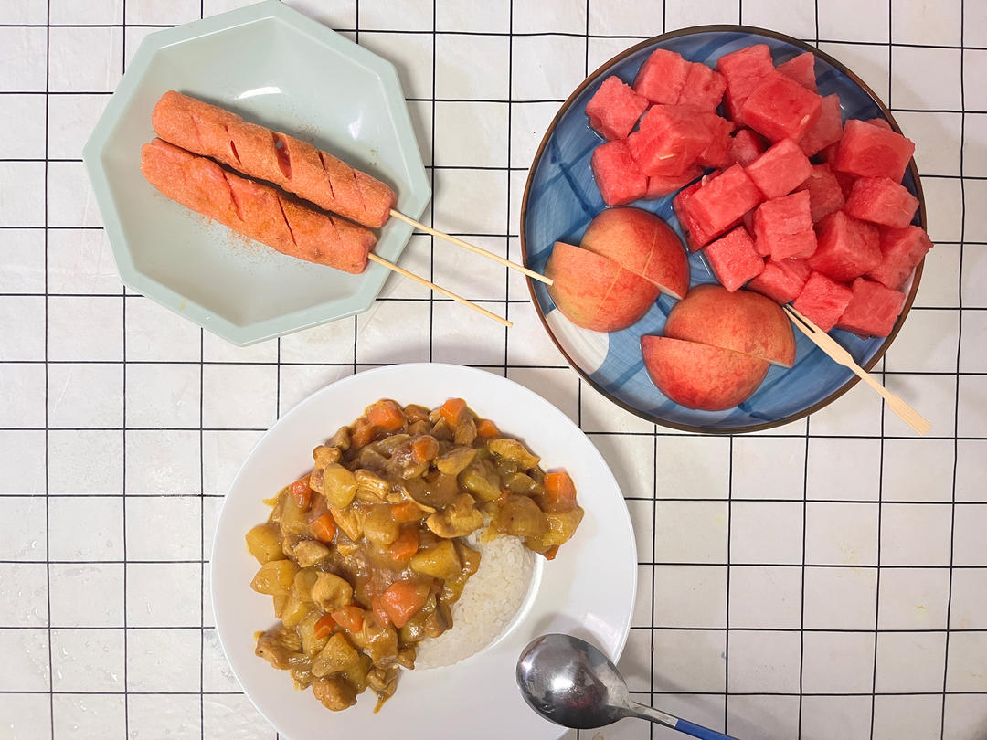 超简单的一顿午饭-咖喱鸡肉盖饭