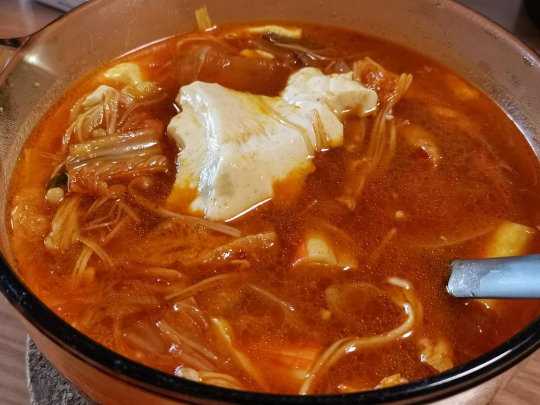 韩国大妈亲授— 韩式泡菜豆腐汤