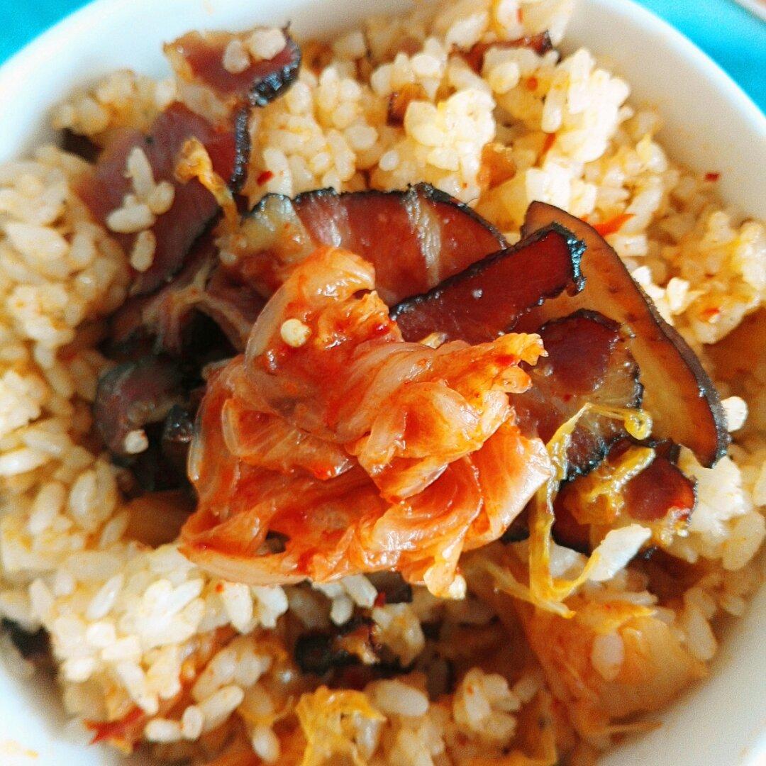 五花肉泡菜炒饭