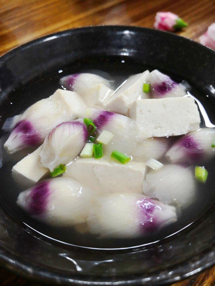 木槿花豆腐汤